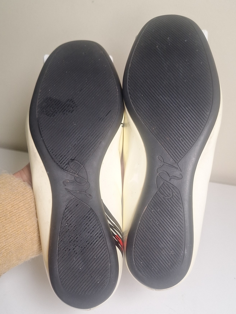 ROGER VIVIER 'Gommette Love Tattoo' Ballet Flats - Women's Size EU 35 - Picture 16 of 16